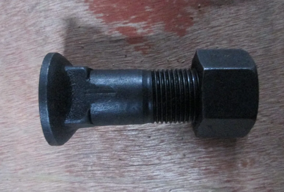 Болт+гайка сегмента SD16, SD17 16Y-18-00013+01803-02228