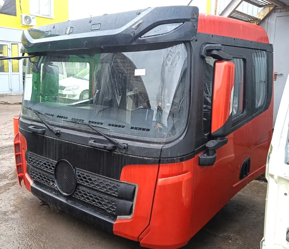 Cab-X3000-E5 - Кабина в сборе с интерьером Shacman Х3000 (Weichai) цвет Оранжевый