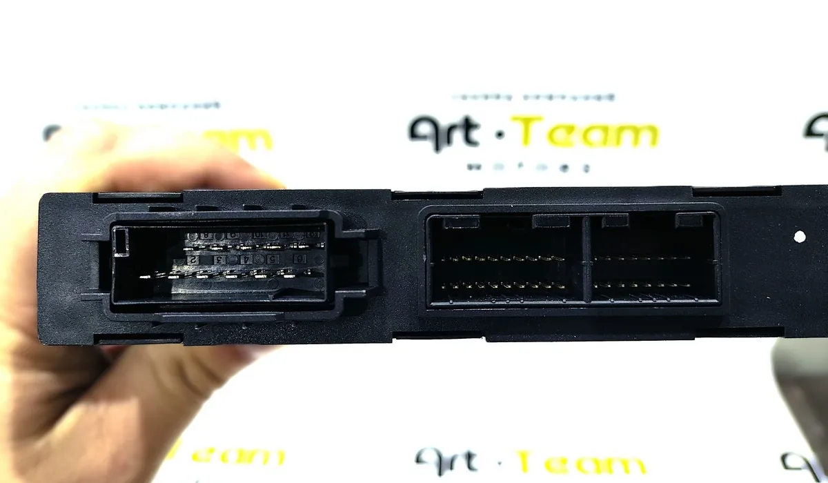 DZ9L149585114 - Блок контроллер управления стеклоподъем. и центр. замком SHACMAN X5000 X6000 ОРИГИНАЛ