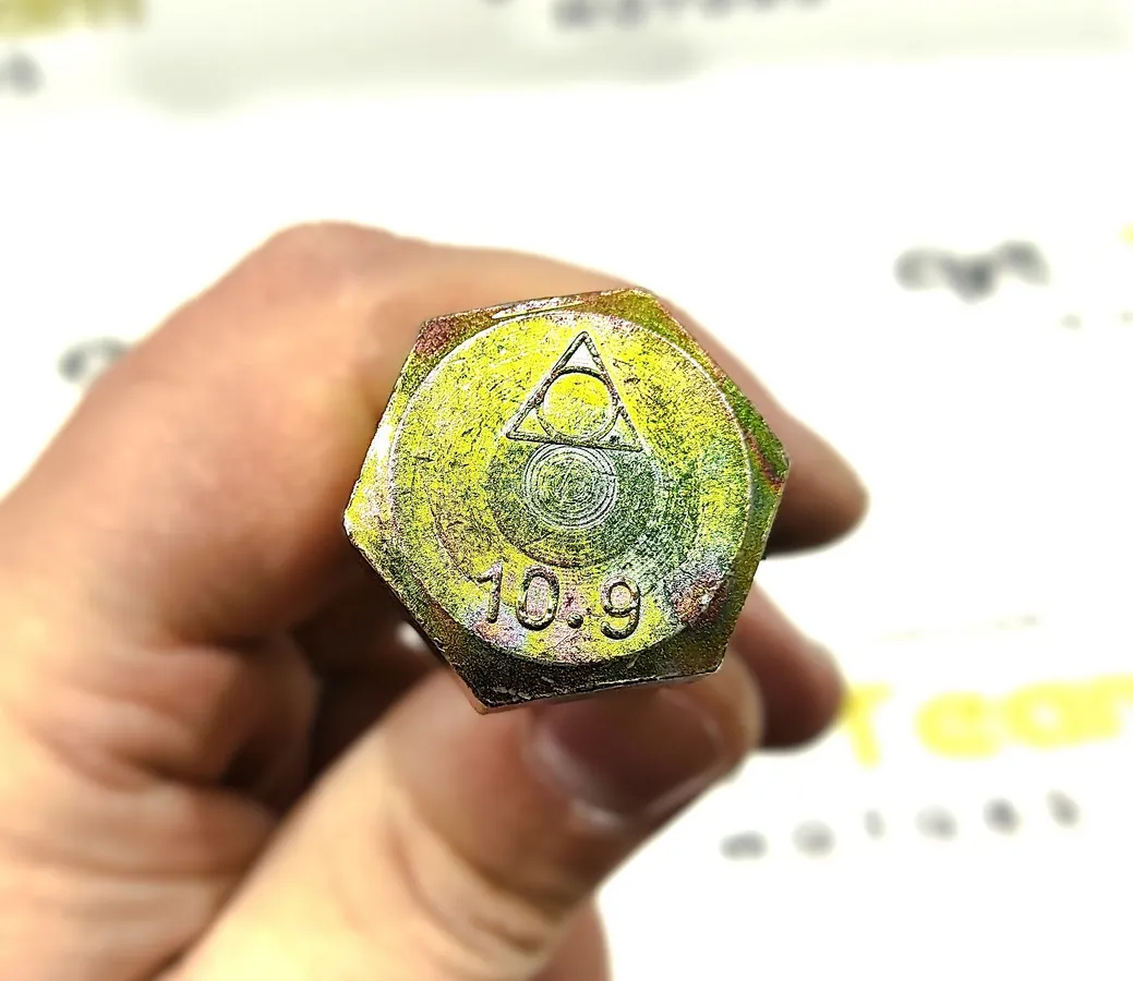 Q151B1850TF3 - Болт балансира SHACMAN ОРИГИНАЛ