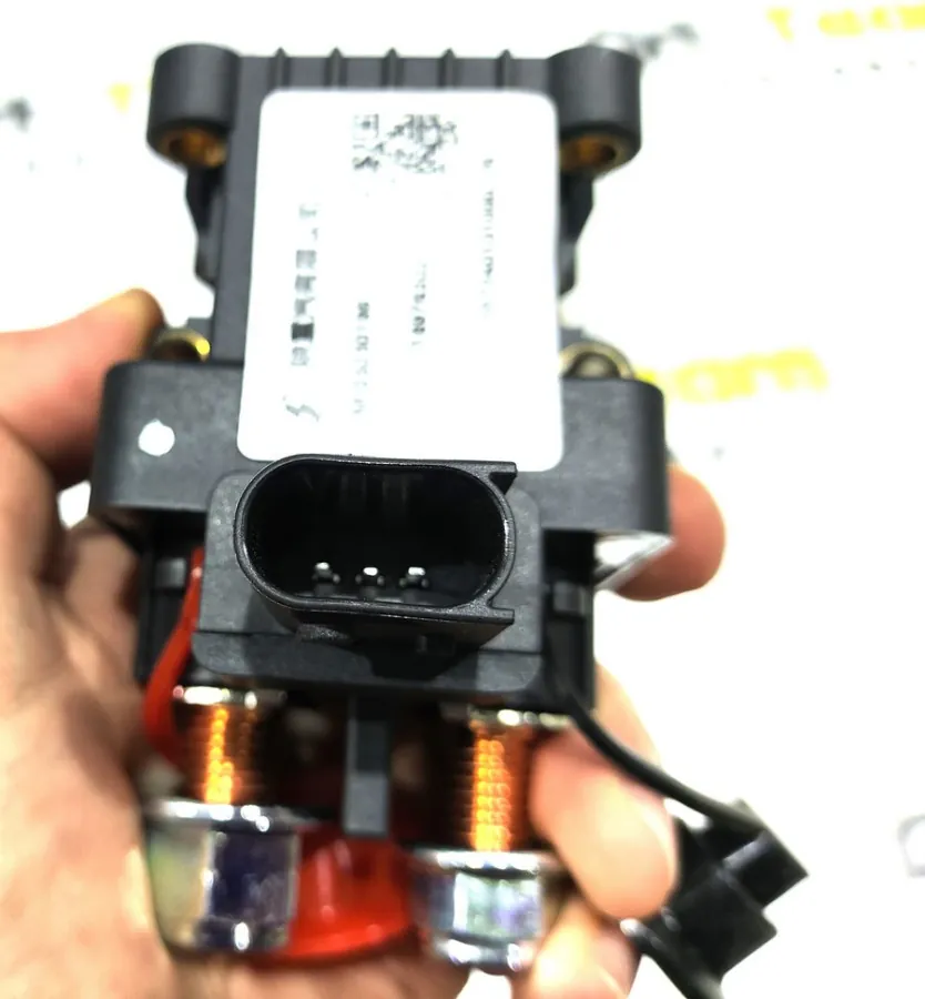 DZ97189763020 - Выключатель питания электромагнитный SHACMAN X6000 X5000 ОРИГИНАЛ