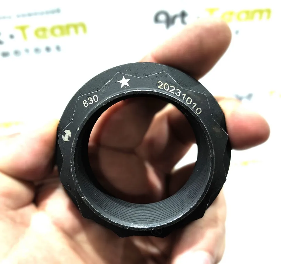 DZ90009320175 - Гайка хвостовика переднего моста 6x6 SHACMAN X5000 X3000 ОРИГИНАЛ