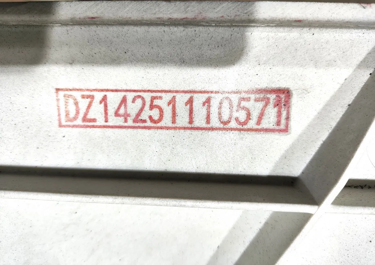 DZ14251110571 - Капот (панель голая) SHACMAN X5000 ОРИГИНАЛ