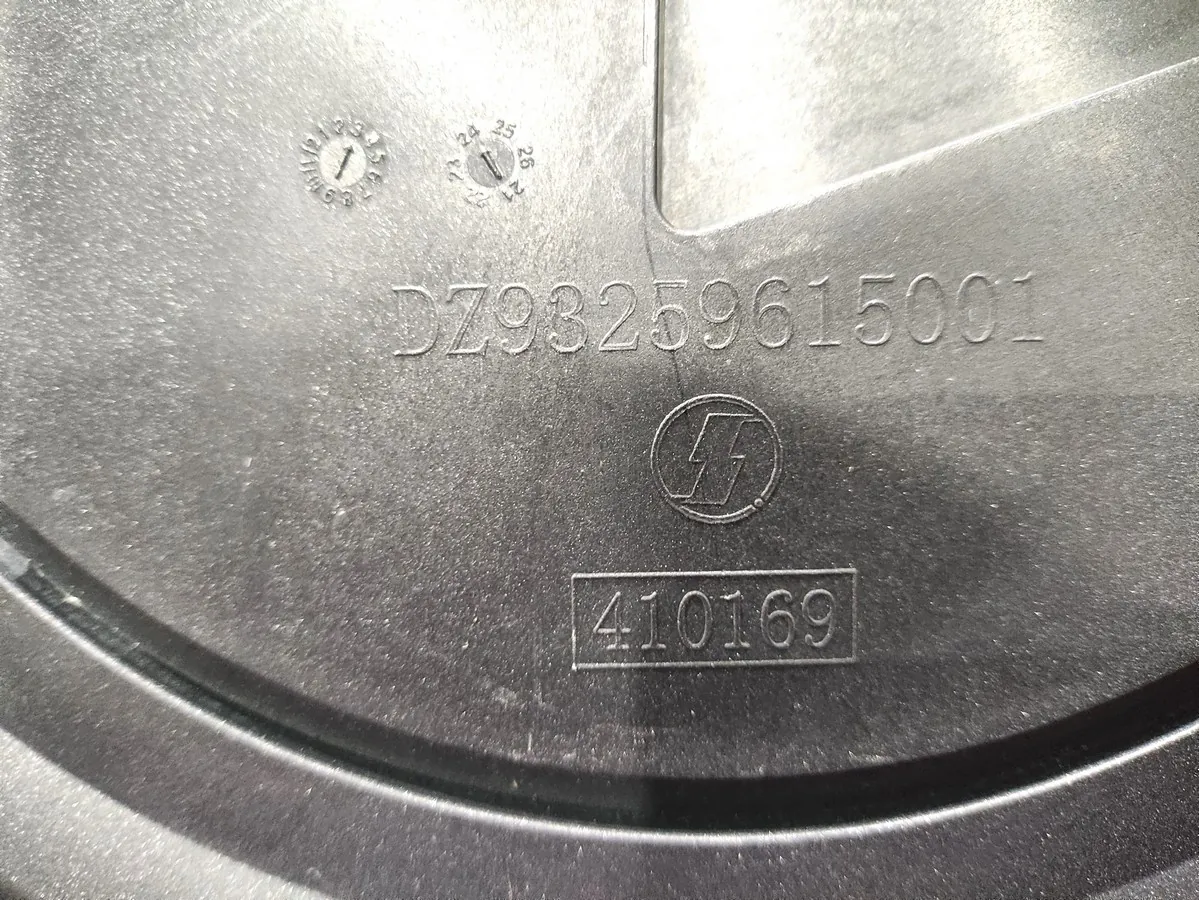 DZ93259615001 - Колпак переднего колеса SHACMAN X3000 ОРИГИНАЛ