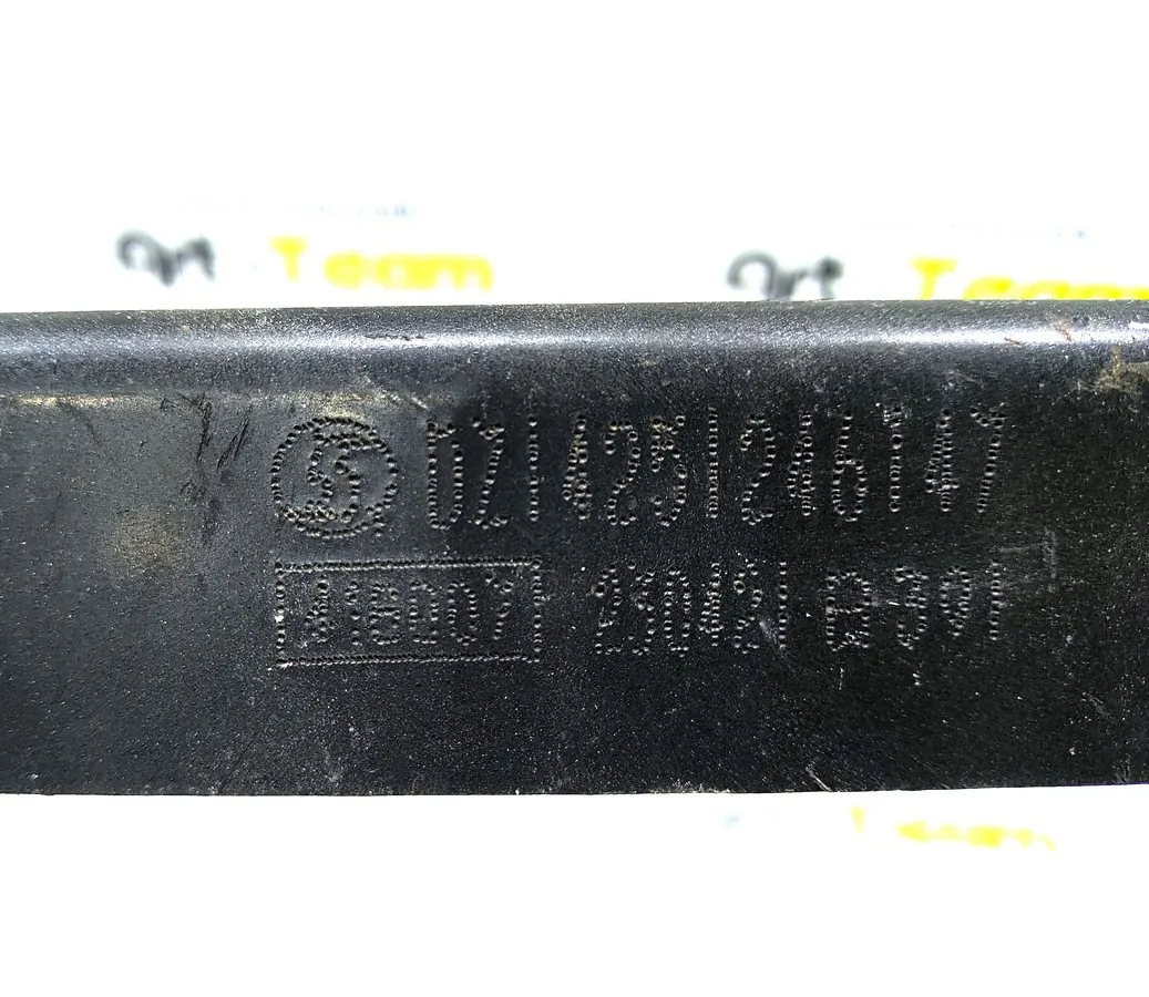DZ14251246147 - Кронштейн нижней ступеньки центральный X5000 ОРИГИНАЛ