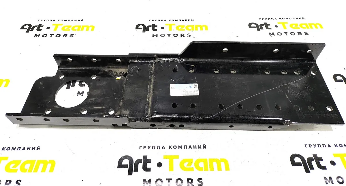 DZ95319931150 - Кронштейн переднего бампера левый SHACMAN ОРИГИНАЛ