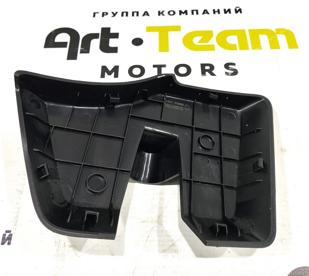 DZ16251770004 - Крышка декоративная верхнего крепления правого зеркала SHACMAN X6000 ОРИГИНАЛ