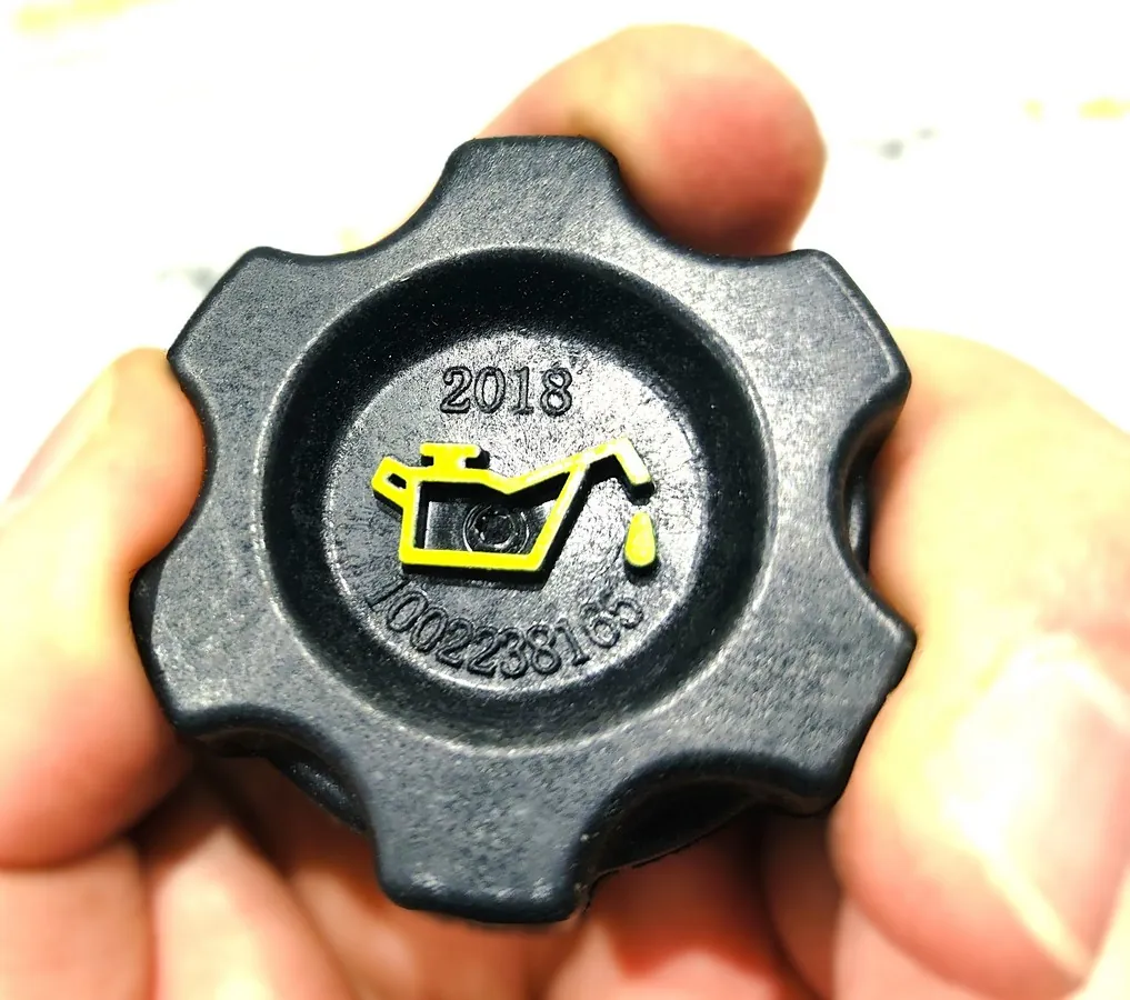 1002238165 - Крышка маслозаливной горловины WP13 WP12 ОРИГИНАЛ