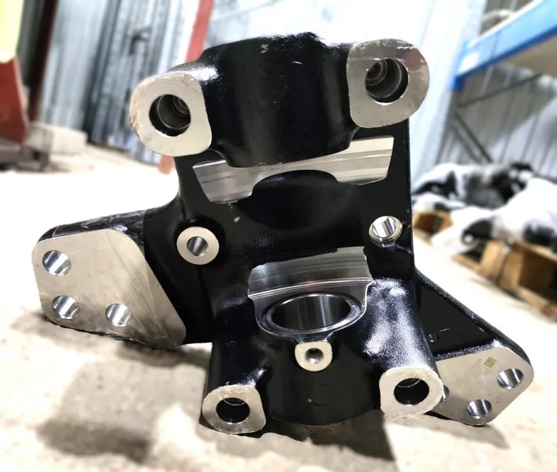 HD90009411190 - Кулак поворотный правый Hande Axle SHACMAN ОРИГИНАЛ