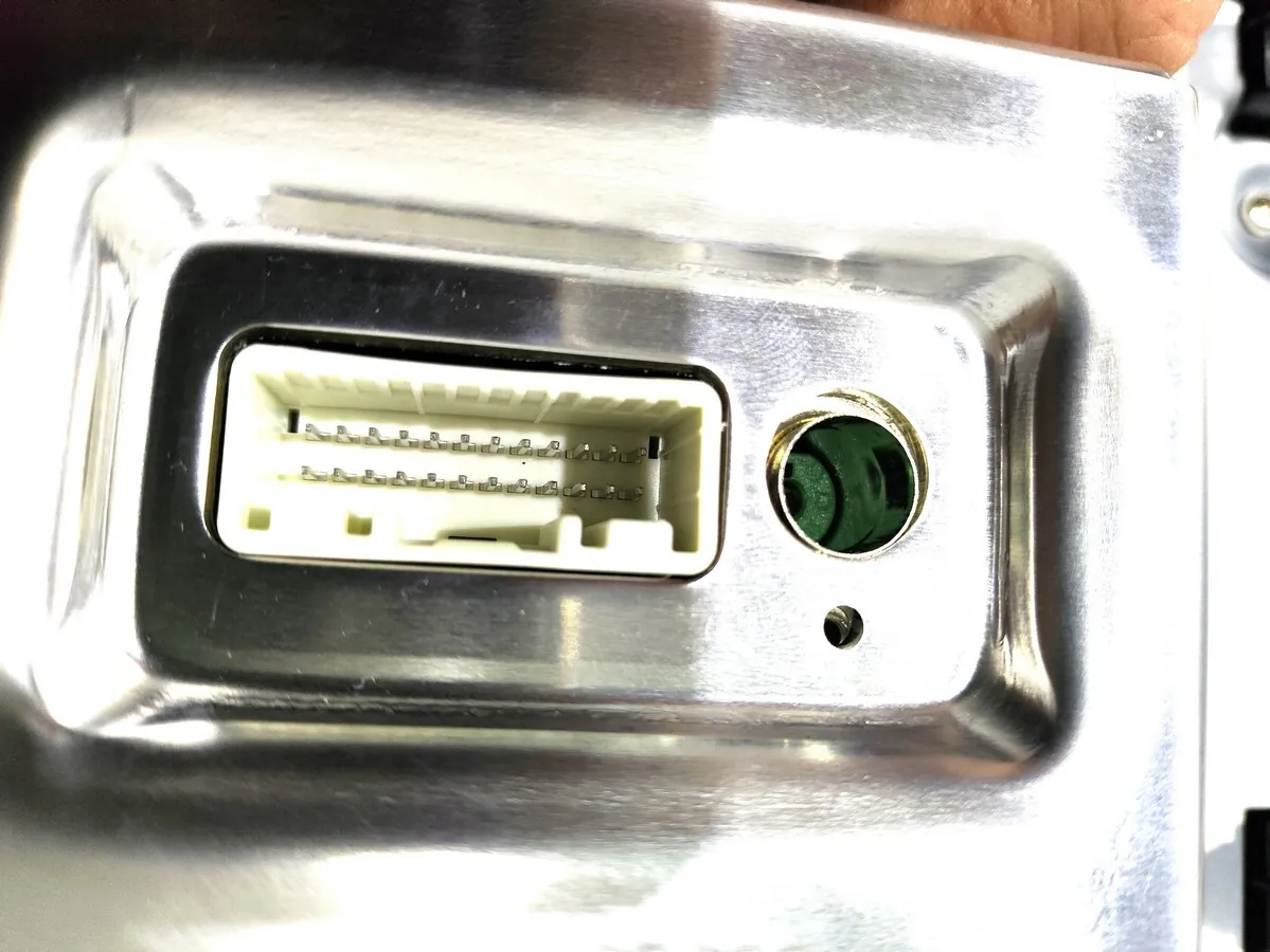 DZ9A189732902 - Магнитола SHACMAN X5000 X3000 ОРИГИНАЛ