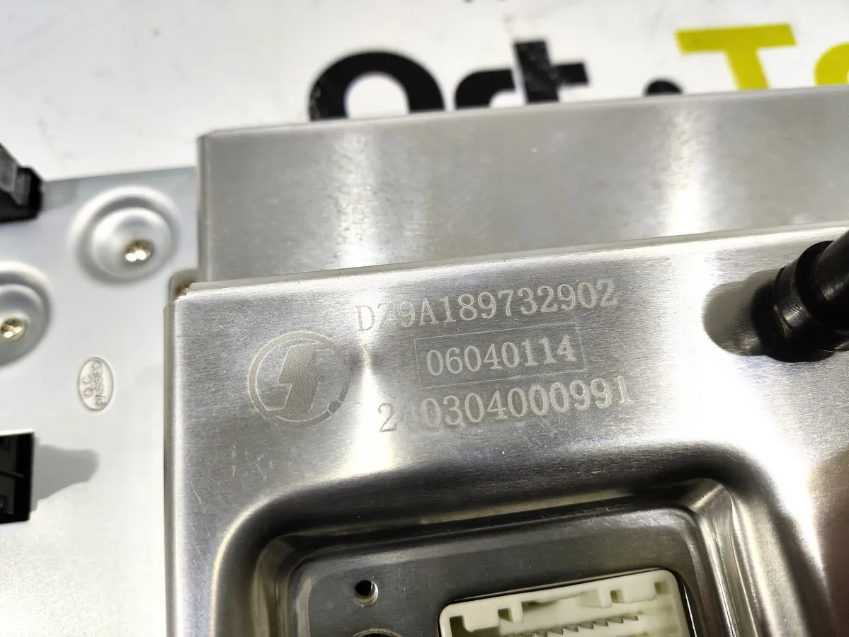 DZ9A189732902 - Магнитола SHACMAN X5000 X3000 ОРИГИНАЛ