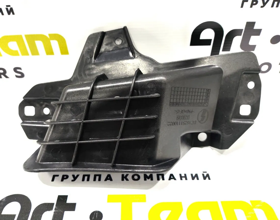 DZ16251110022 - Накладка правой нижней ручки капота SHACMAN X6000 ОРИГИНАЛ