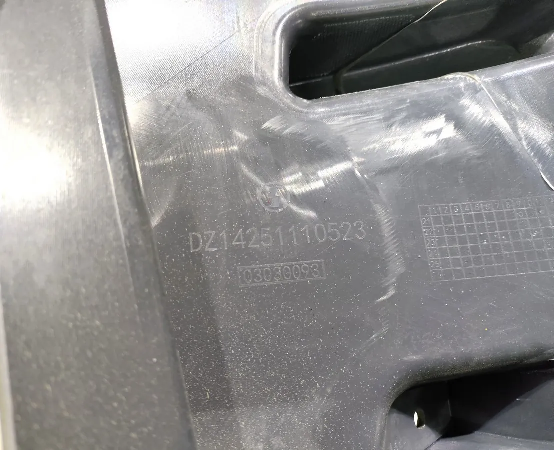 DZ14251110523 - Обтекатель кабины внутренний левый SHACMAN X5000 ОРИГИНАЛ