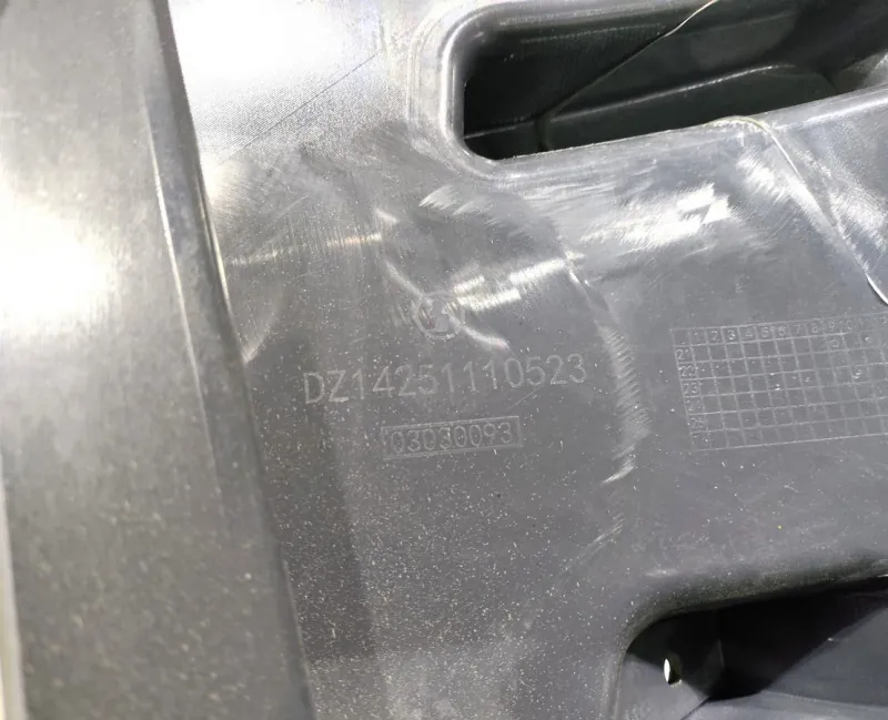 DZ14251110523 - Обтекатель кабины внутренний левый SHACMAN X5000 ОРИГИНАЛ
