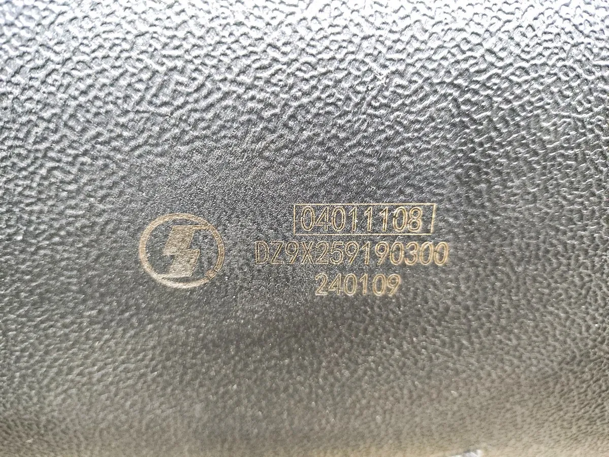 DZ9X259190300 - Патрубок впускной воздухозаборника (пластик) SHACMAN X6000 ОРИГИНАЛ