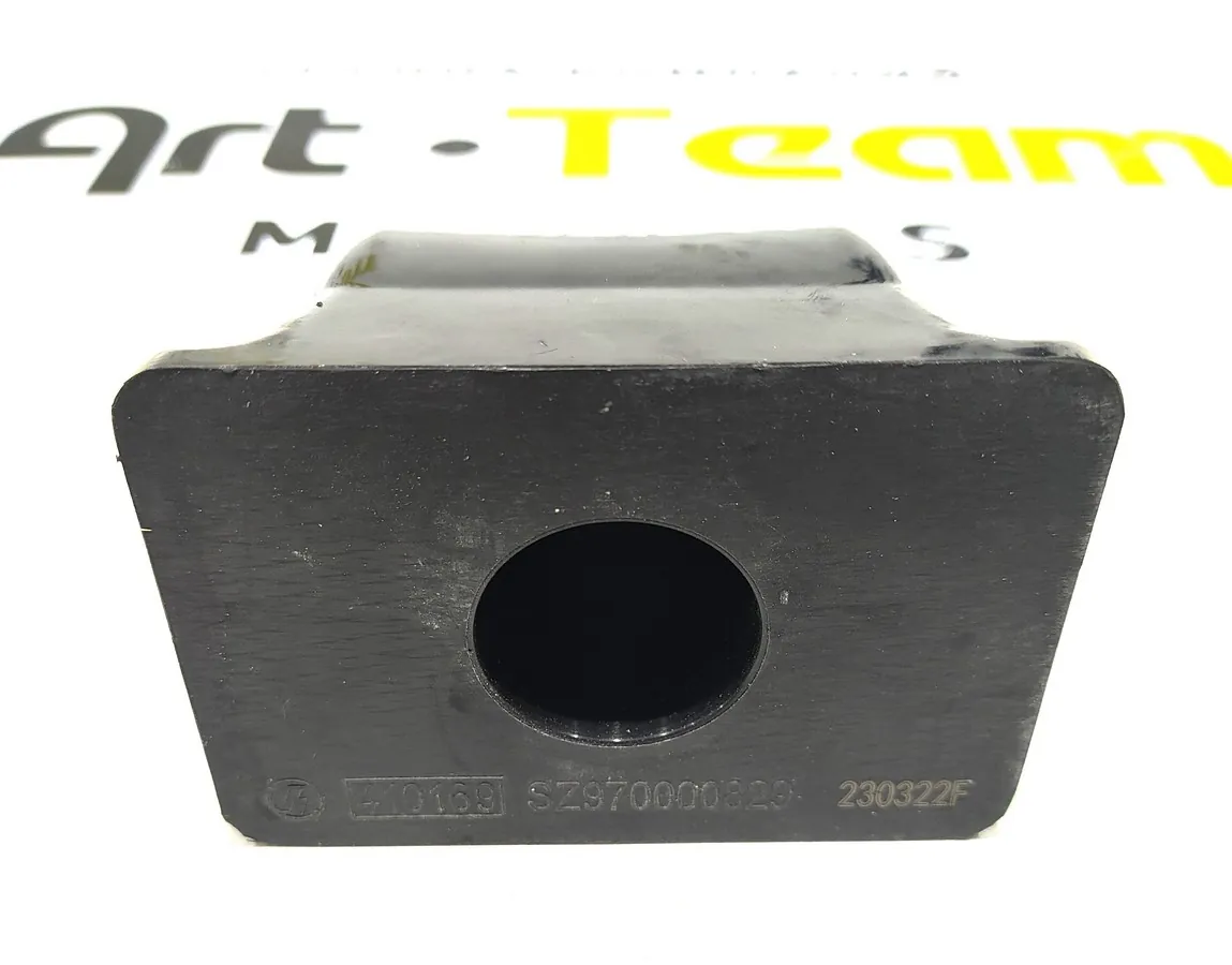 SZ970000829 - Подушка (отбойник) передней рессоры (тягач X5000) SHACMAN X6000 ОРИГИНАЛ