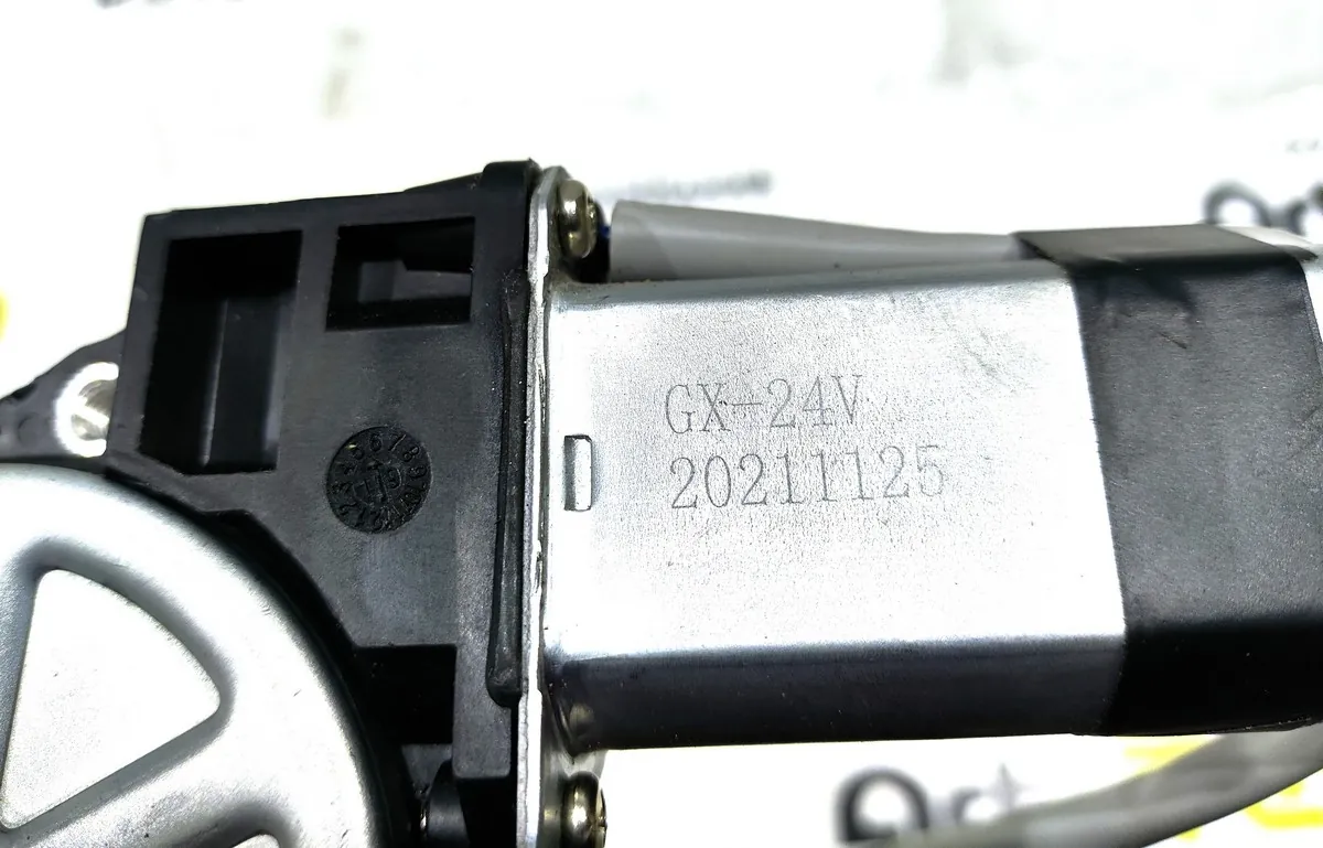 DZ14251330031 - Стеклоподъемник электрический левый SHACMAN X3000 ОРИГИНАЛ