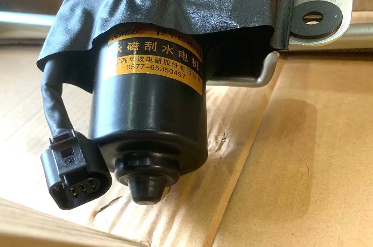 5205010AA01 - Трапеция стеклоочистителя в сборе J6,4180,4250 Оригинал